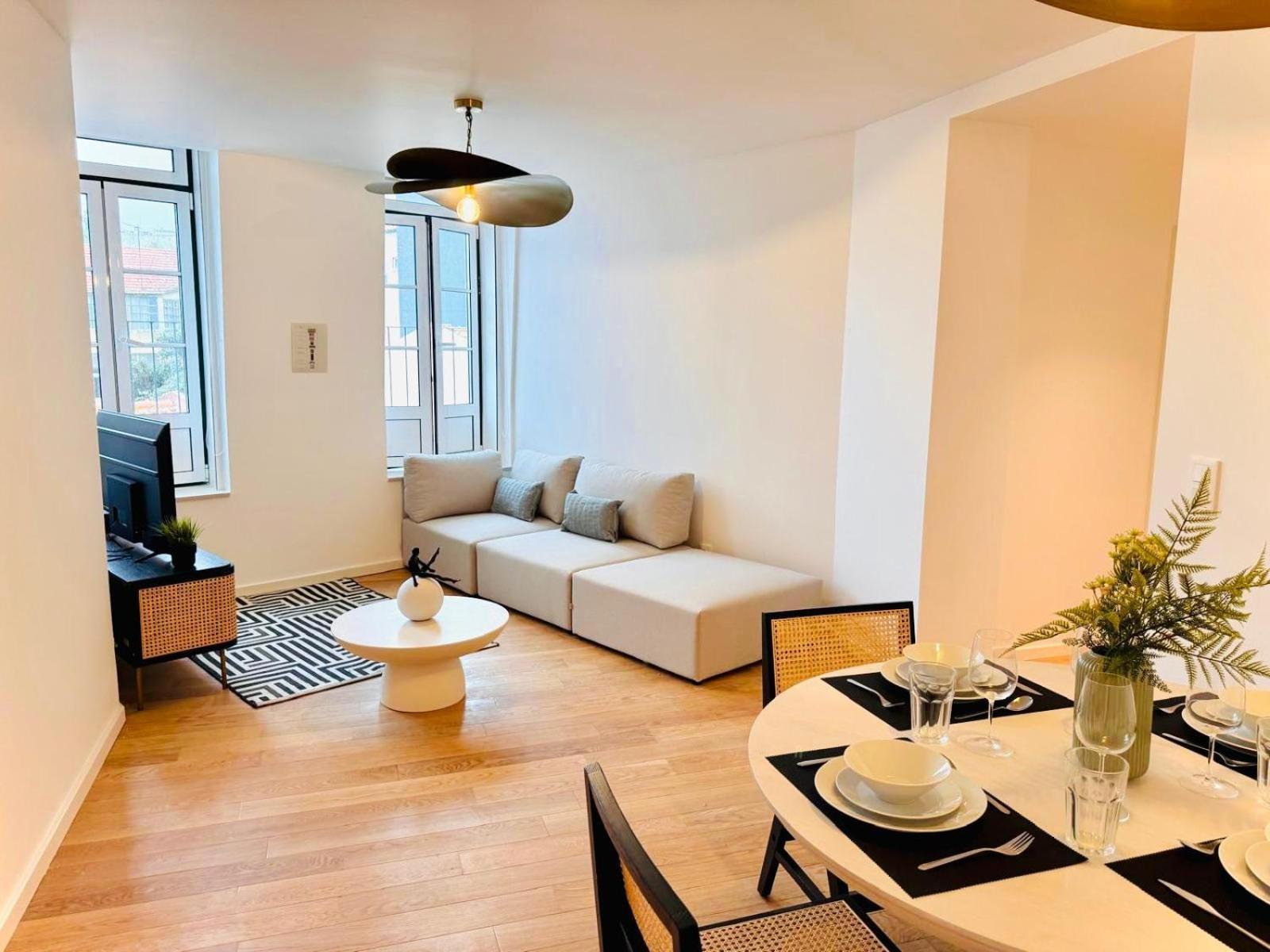 Lisbon Pink House II Beautiful 2 Bedroom Flat In City Center Exterior photo