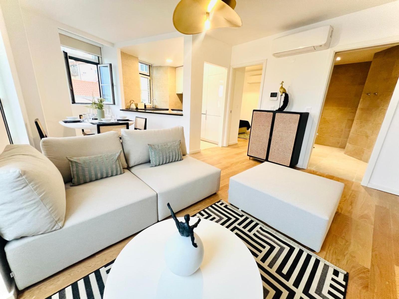 Lisbon Pink House II Beautiful 2 Bedroom Flat In City Center Exterior photo
