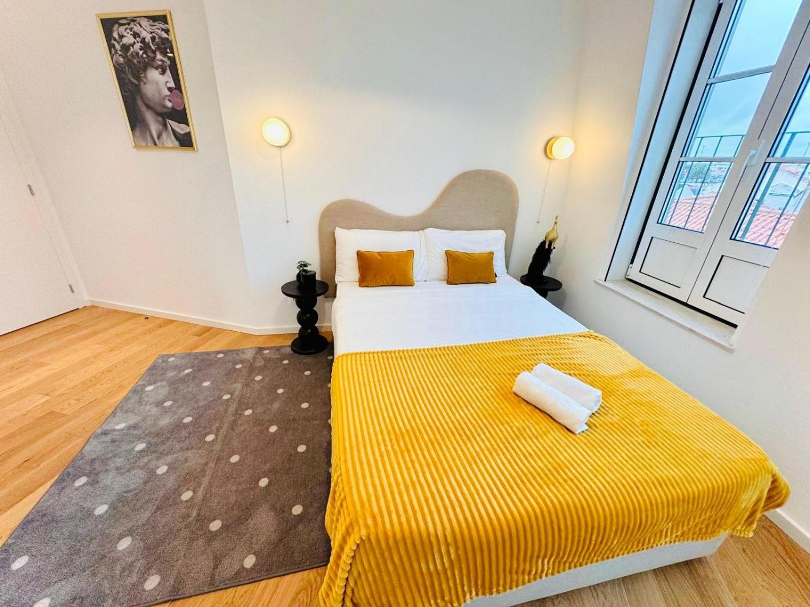 Lisbon Pink House II Beautiful 2 Bedroom Flat In City Center Exterior photo