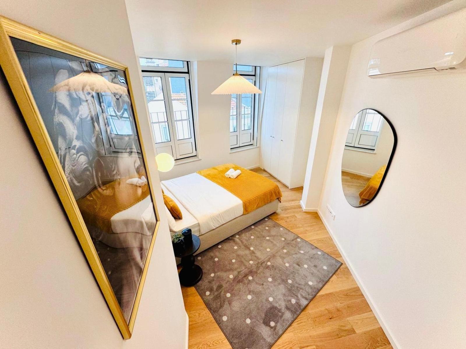 Lisbon Pink House II Beautiful 2 Bedroom Flat In City Center Exterior photo
