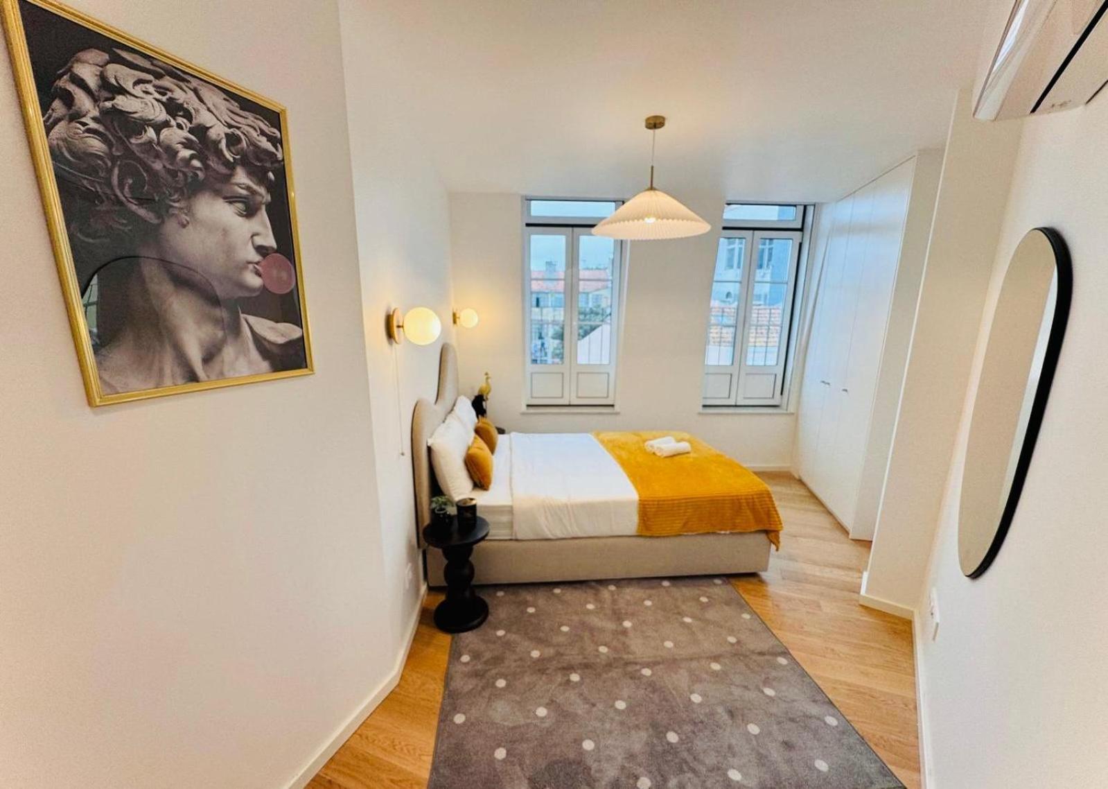 Lisbon Pink House II Beautiful 2 Bedroom Flat In City Center Exterior photo