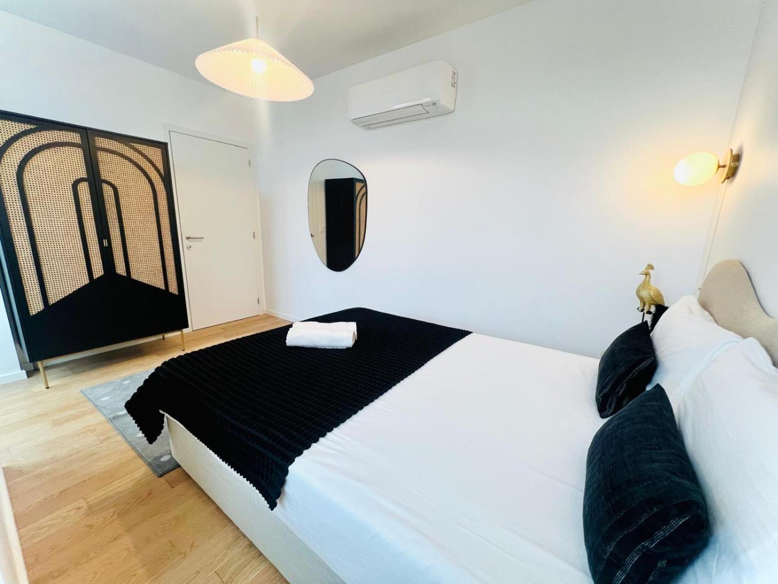 Lisbon Pink House II Beautiful 2 Bedroom Flat In City Center Exterior photo