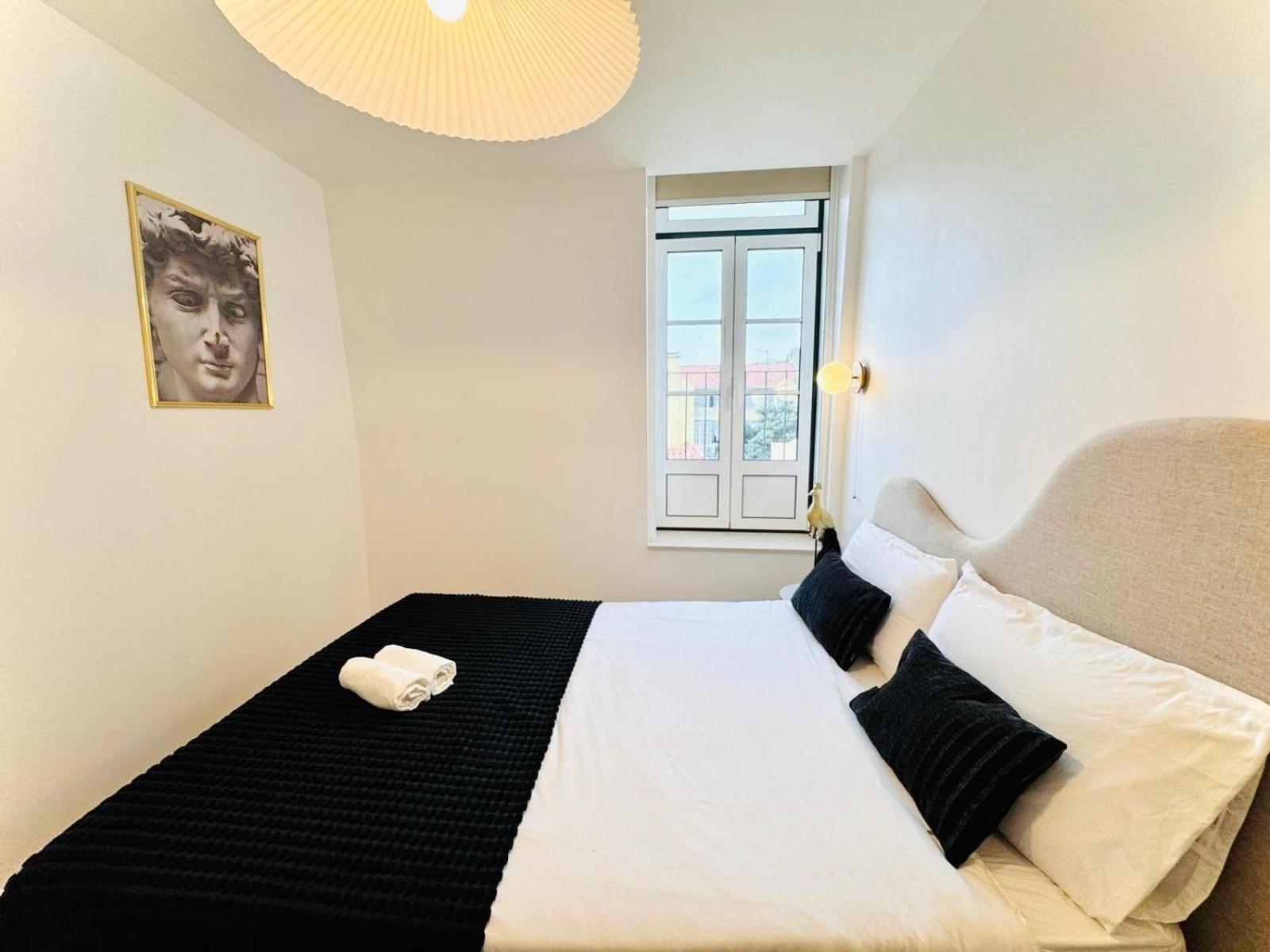 Lisbon Pink House II Beautiful 2 Bedroom Flat In City Center Exterior photo