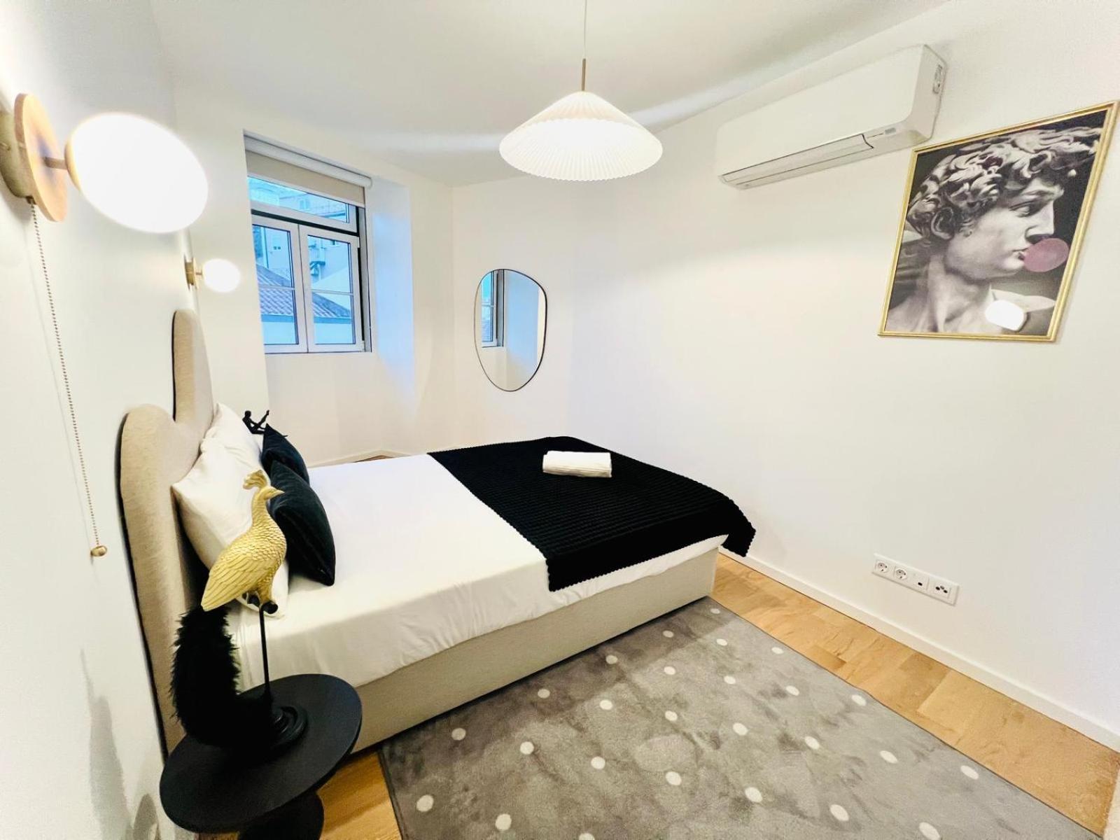 Lisbon Pink House II Beautiful 2 Bedroom Flat In City Center Exterior photo