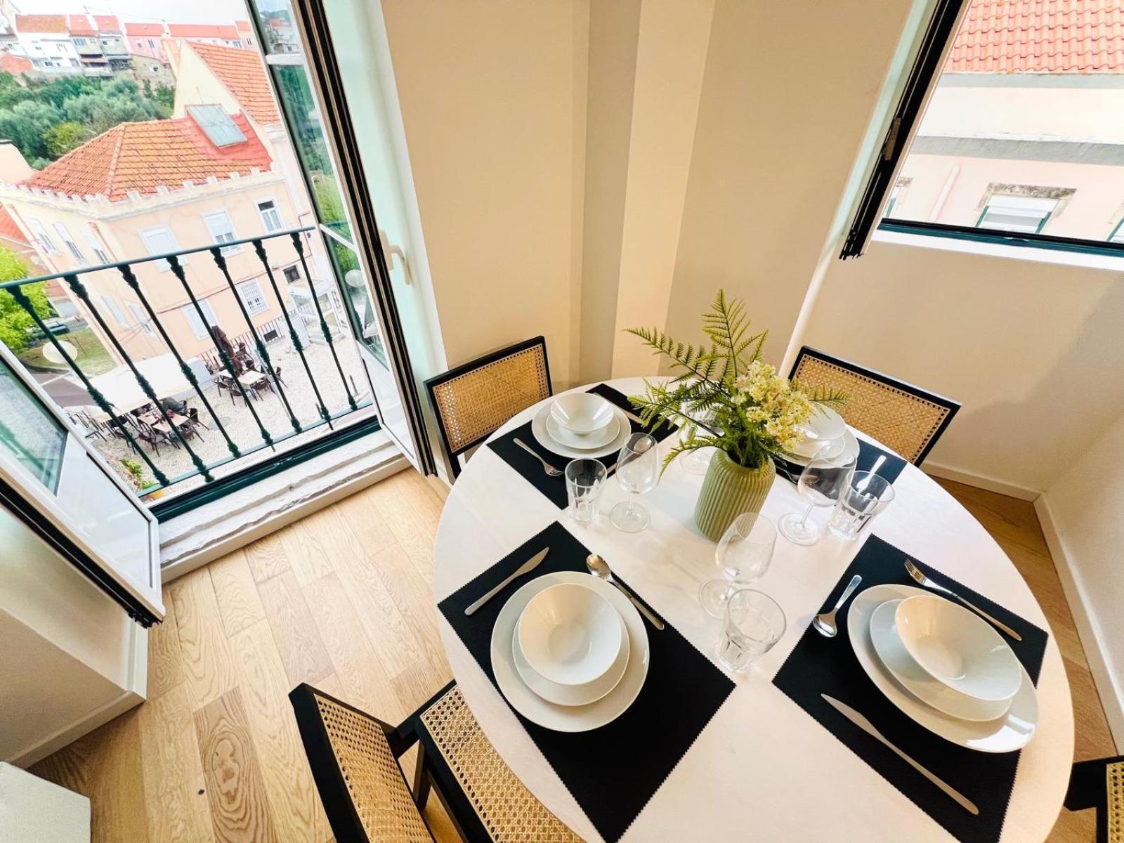 Lisbon Pink House II Beautiful 2 Bedroom Flat In City Center Exterior photo